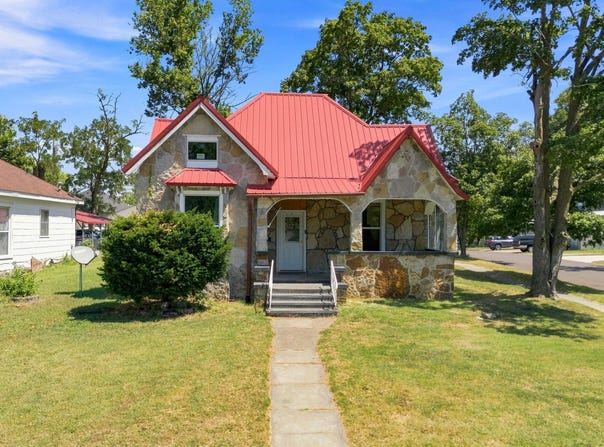 401 2nd Street, Monett, MO 65708