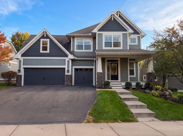 16891 E Lake Drive, Lakeville, MN 55044