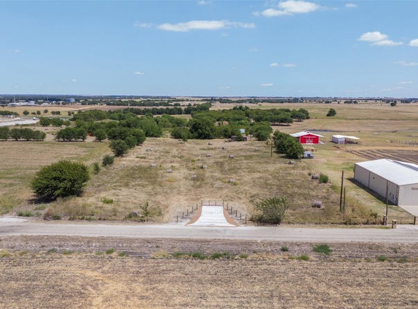 1550 CR 374, Taylor, TX 76574