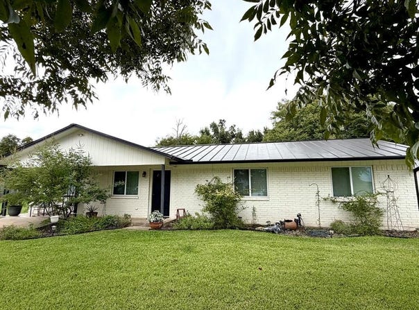 117 W College Ave, Mason, TX 76856