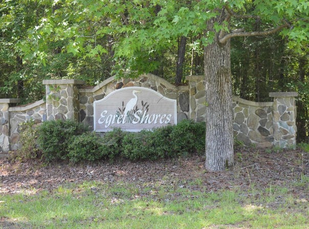 172 Colonels Circle, Ridgeway, SC 29130