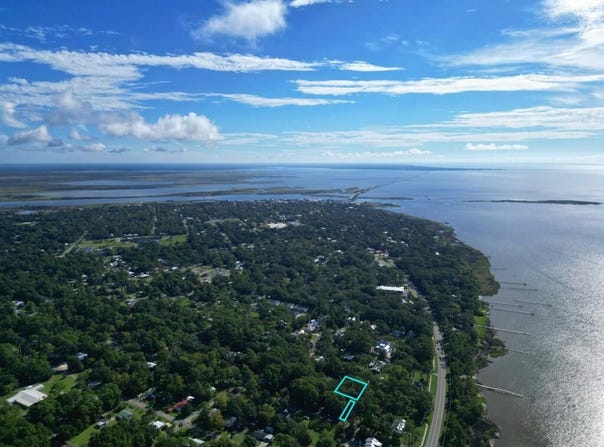 3 24th Ave lot: Bl 271 Lots 13 14 15, Apalachicola, FL 32320