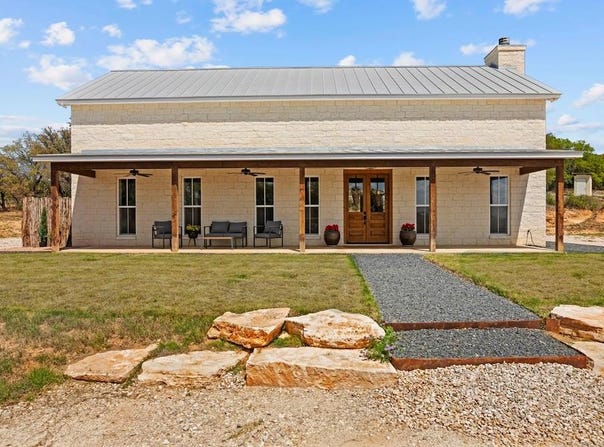 792 Langes Mill Rd, Doss, TX 78618