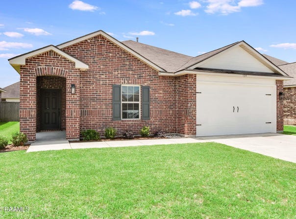 104 Cascade Road, Rayne, LA 70578
