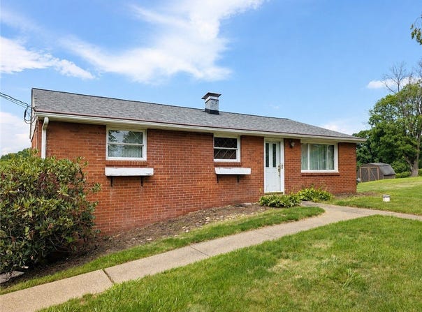124 Tanglewood Dr, Middlesex Twp, PA 16059