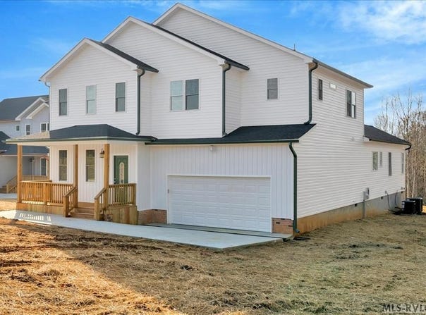 834 Starboard Drive, Bracey, VA 23919