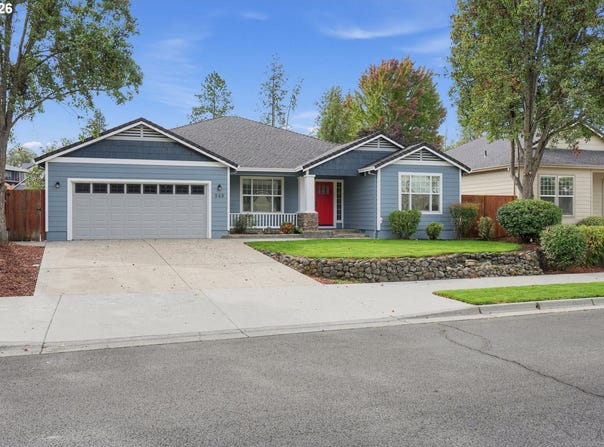 948 BLACK WOLF Ln, EaglePoint, OR 97524