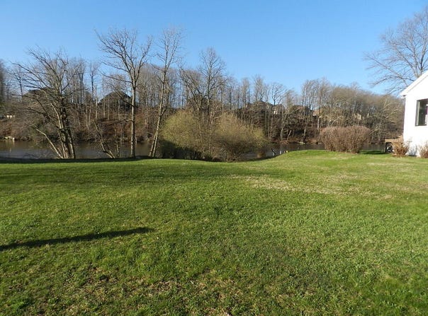 590 Swan River Drive, Benton Harbor, MI 49022