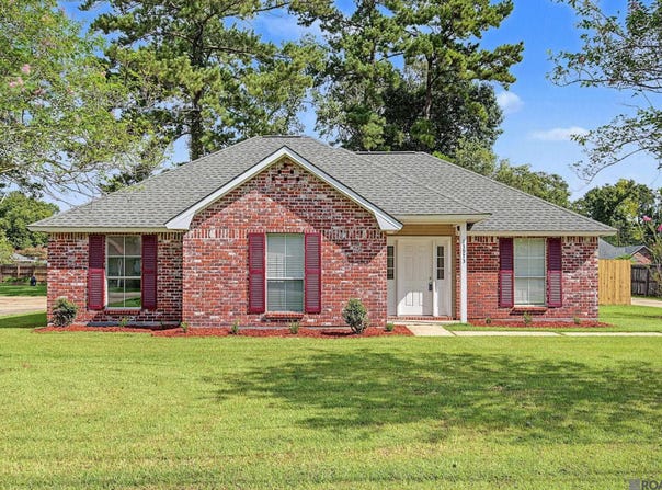 13973 Guy St, Walker, LA 70785