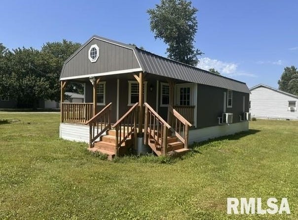 301 3RD Street, Manchester, IL 62663