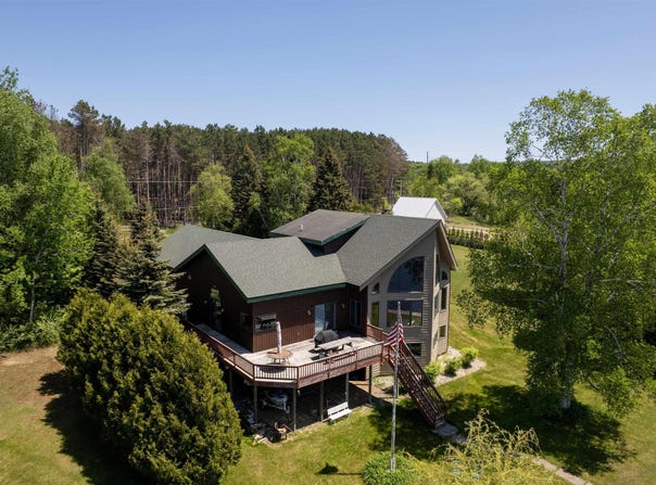 345 N TWIN PINES DRIVE, LAKE LEELANAU, MI 49653