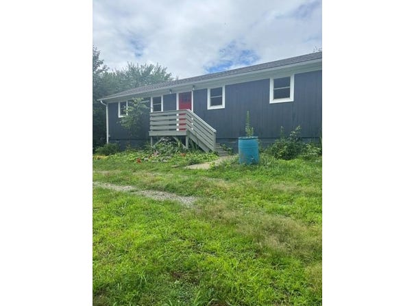 128 Barnes Rd, Sylva, NC 28779