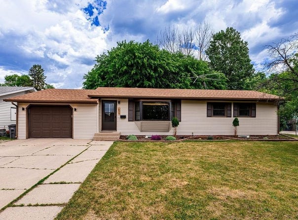 606 Birch Lane, Moorhead, MN 56560