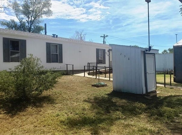 238 Seeley, La Junta, CO 81050