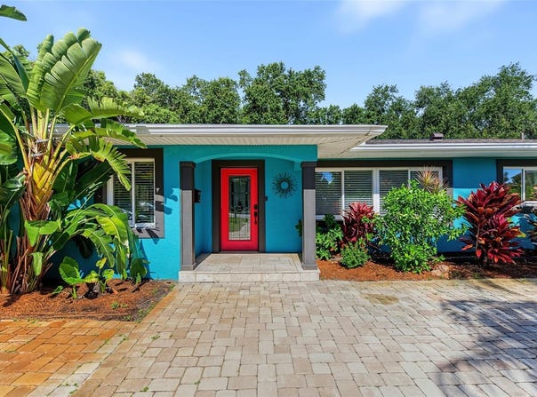 1616 INDIAN ROCKS Road, BELLEAIR, FL 33756