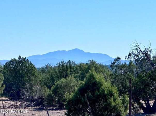 145 NE Reckless Lane, Ash Fork, AZ 86320