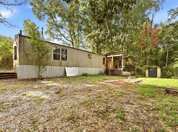 157 Baker Rd, Rockwood, TN 37854