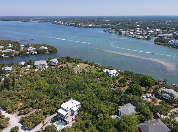 14 BAYSHORE Circle, PLACIDA, FL 33946