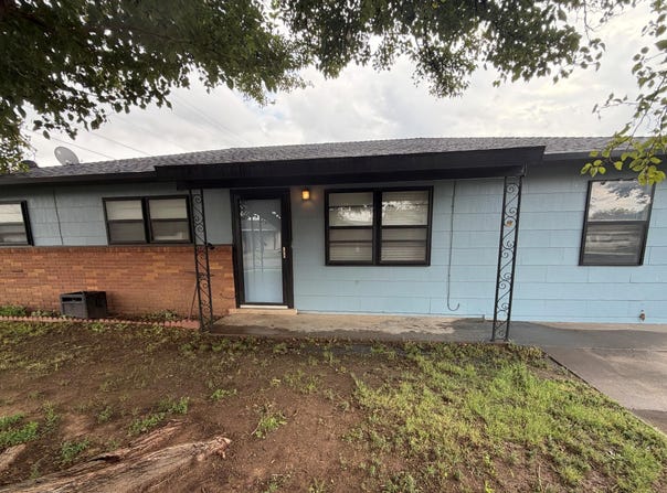 1407 W 25th Street, Plainview, TX 79072