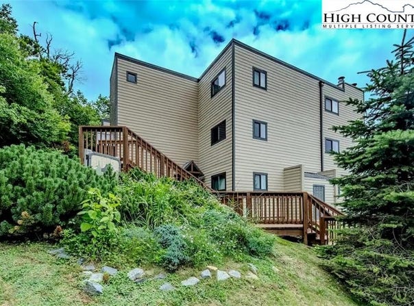 101 Sugar Ski Drive, Sugar Mountain, NC 28604