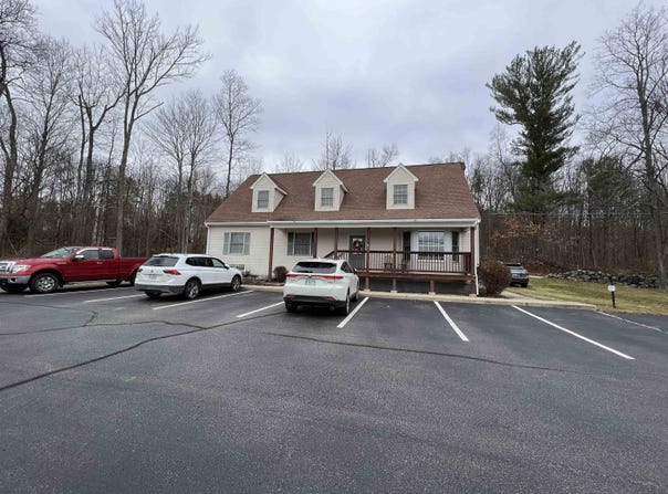 151 Route 27, Raymond, NH 03077