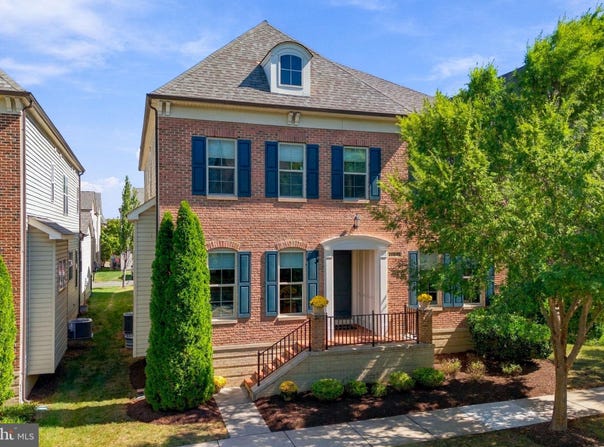 20646 HOLYOKE Drive, ASHBURN, VA 20147