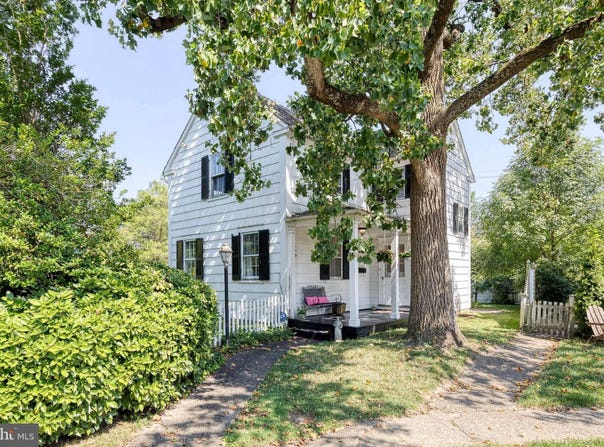 3 SAINT DUNSTANS GARTH, BALTIMORE, MD 21212