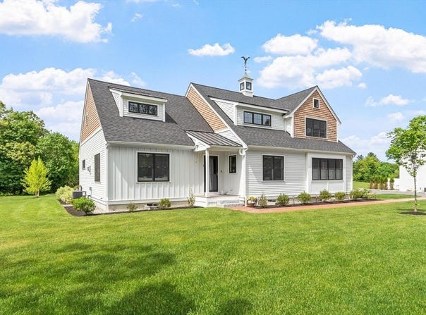 124 Main St, Westford, MA 01886