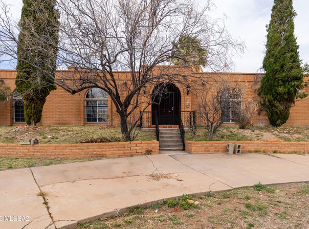 4 Cochise Lane, Bisbee, AZ 85603
