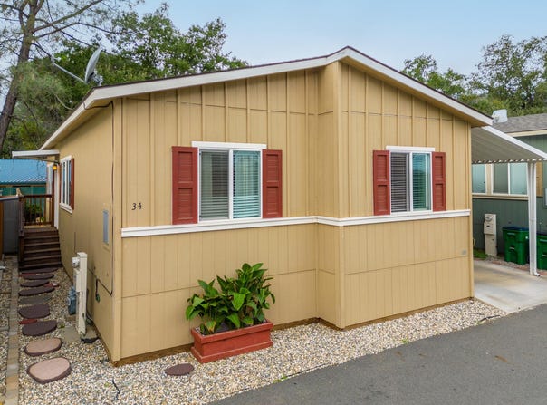 14740 Bass Dr, Redding, CA 96003