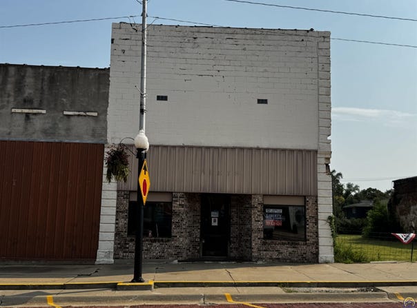 111 W Santa Fe, Burlingame, KS 66413