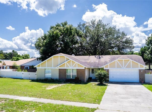 106 RED ROSE Circle, ORLANDO, FL 32835