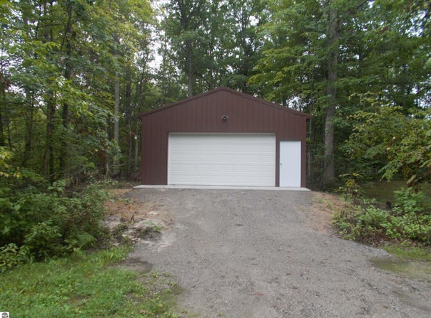 7513 Elm, Hale, MI 48739