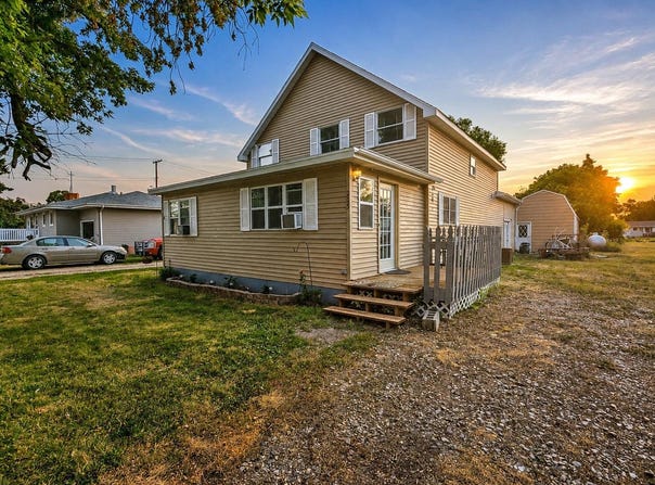 205 2nd St, Velva, ND 58790