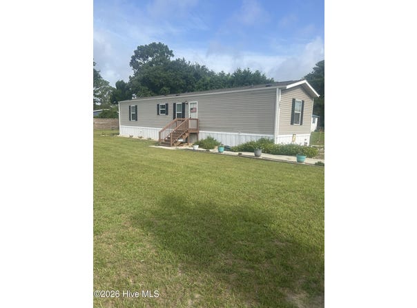 107 Paradise Lane, Newport, NC 28570