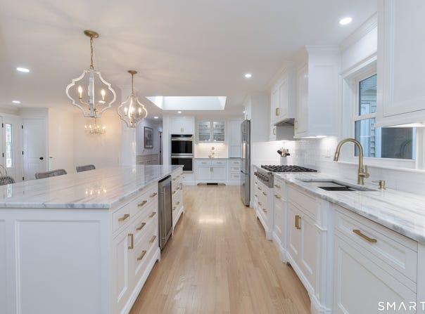 79 Cold Spring Circle, Shelton, CT 06484