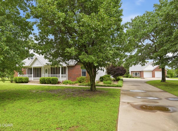 3532 Willow Lane, Loma Linda, MO 64804