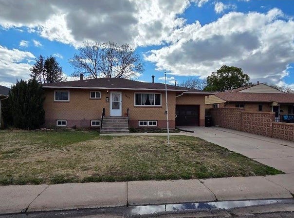 1407 Adams Cir, Sterling, CO 80751