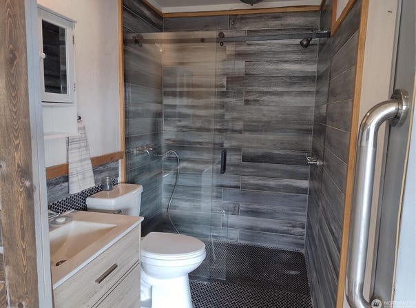 6 TANAGER Ln, REPUBLIC, WA 99166