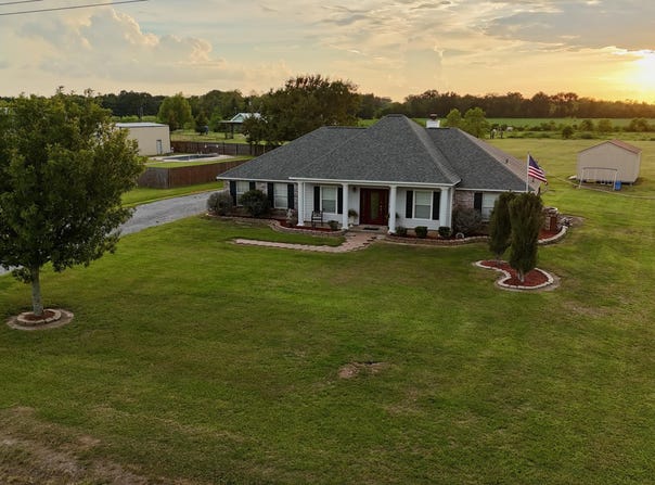 1414 Winfred Road, Rayne, LA 70578