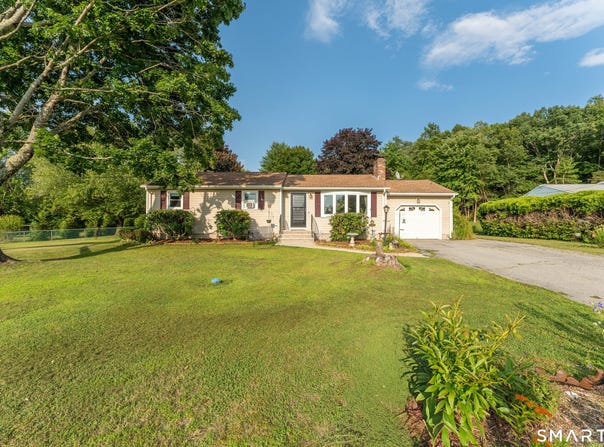 18 Philmar Drive, Plainfield, CT 06374