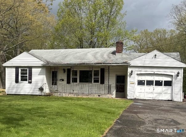 44 Coventry Road, Bristol, CT 06010