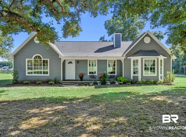 13860 White Road, Silverhill, AL 36576