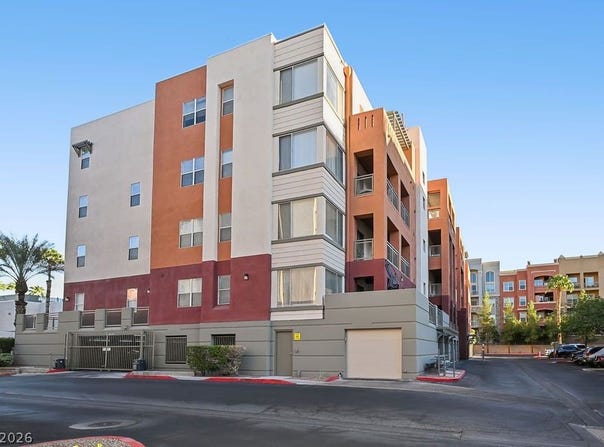 47 E Agate Avenue, Las Vegas, NV 89123