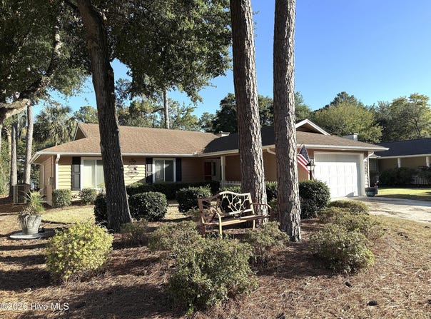 515 Fairway Drive W, Sunset Beach, NC 28468