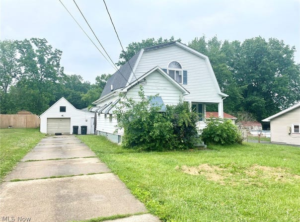 3187 Orchard, Warren, OH 44484