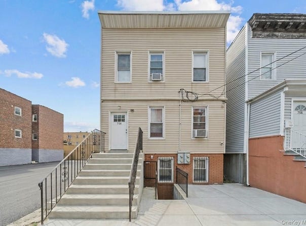 758 E 224th Street, Bronx, NY 10466
