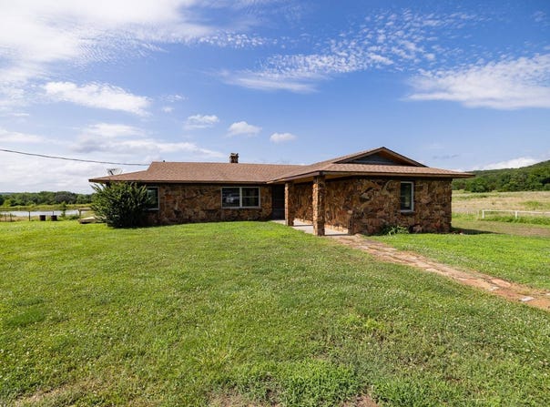 2524 US Highway 166, Peru, KS 67360