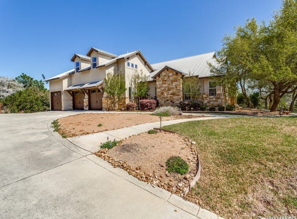 460 Shepherds Crook, Helotes, TX 78023
