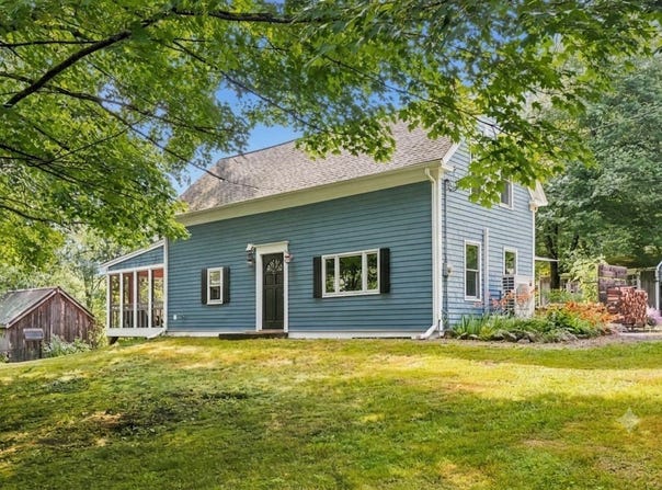 17 Spring Hill Rd, Newbury, MA 01922